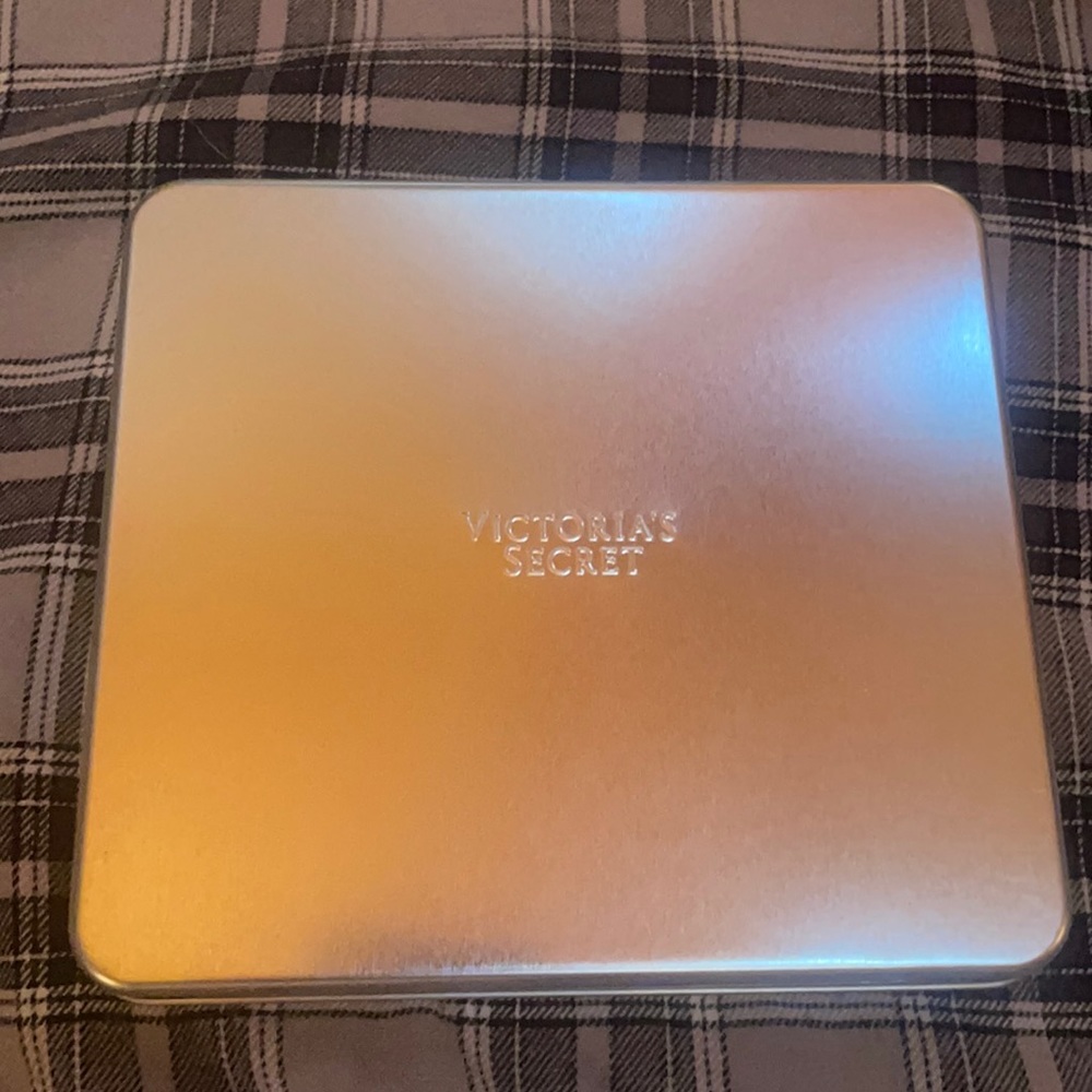 🟩 VS PINK RATE HTF Vintage Display Prop/Box 🟩